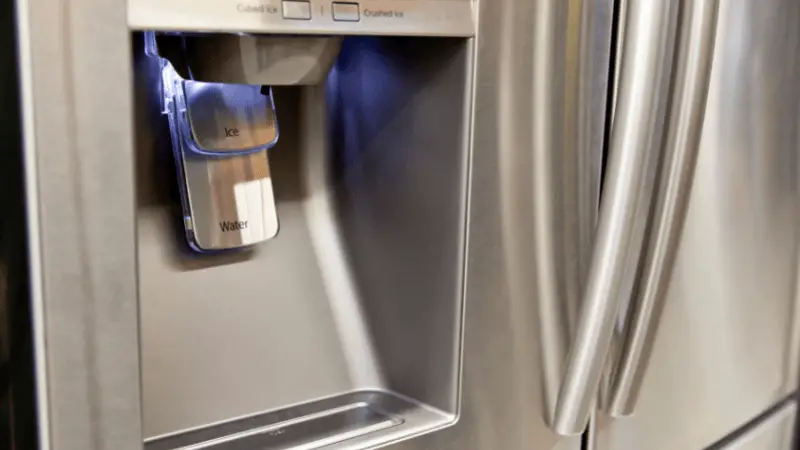 what-happens-if-you-don-t-change-your-refrigerator-water-filter-home